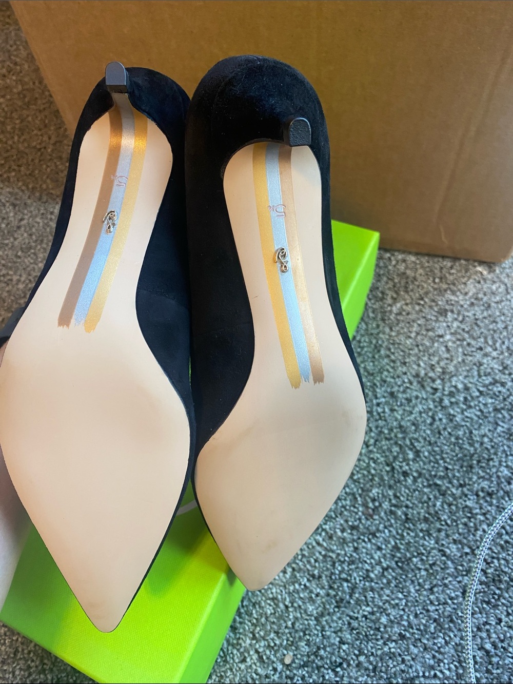 Sam Edelman Black Pointed-Toe Low Heel Pumps - Picture 9 of 10